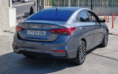 Hyundai Accent İcarəsi Rent a Car Baku Qalereya