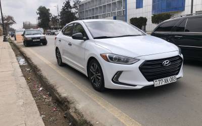 Hyundai Elantra İcarəsi Rent a Car Baku Qalereya
