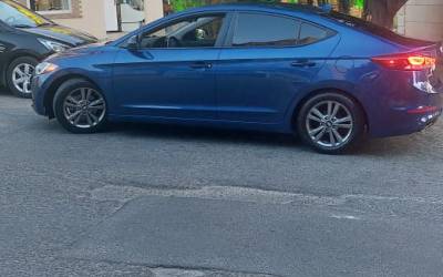 Hyundai Elantra İcarəsi Rent a Car Baku Qalereya