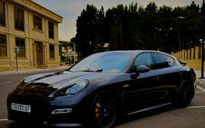 Porsche Panamera Turbo S İcarəsi Rent a Car Baku Qalereya