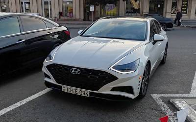 Hyundai Sonata İcarəsi Rent a Car Baku Qalereya