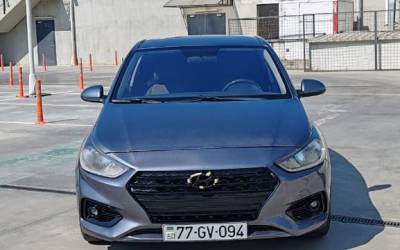 Hyundai Accent İcarəsi Rent a Car Baku Qalereya